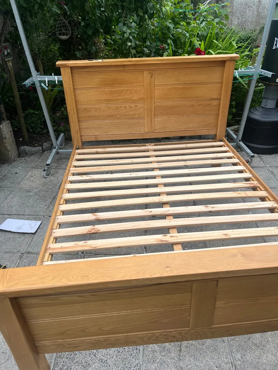 Double size bed and mattress - Image 1