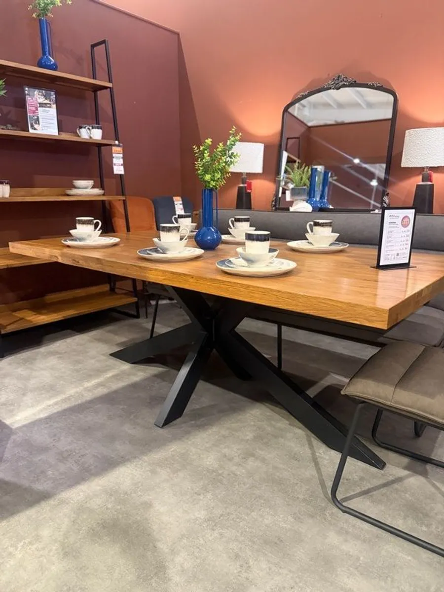 dining table Sonoma - Image 1