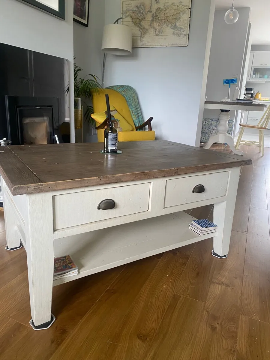 Coffee table -Casey’s furniture - Image 1