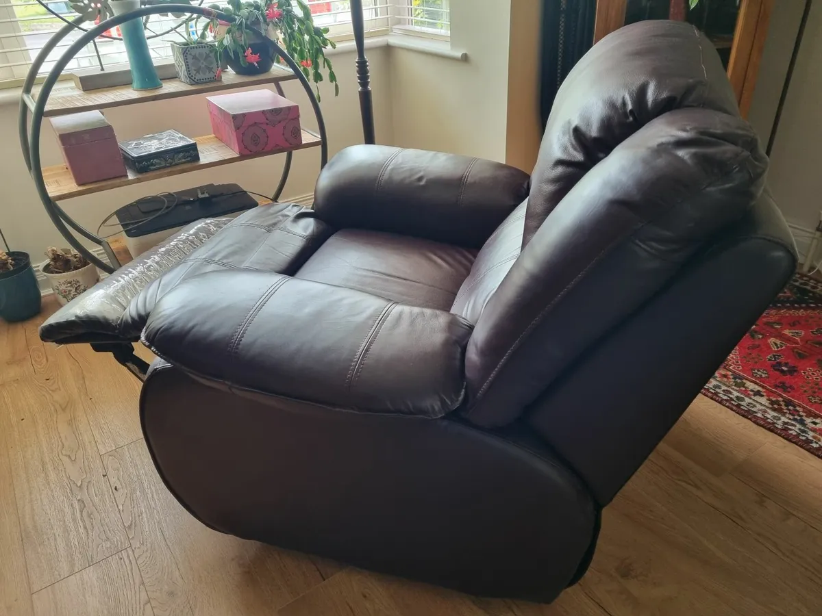 Recliner Armchair- Manual - Image 1