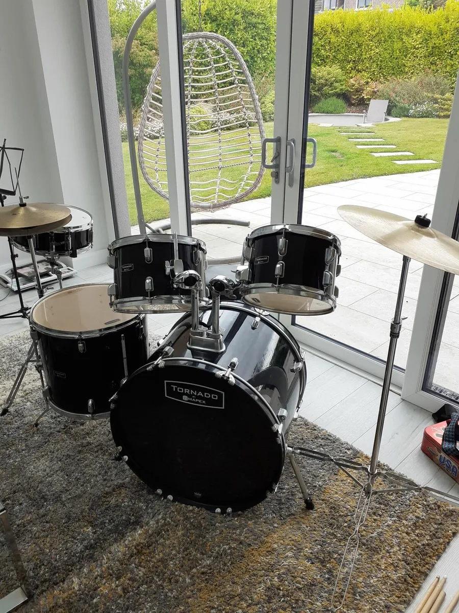 Drum Kit - Image 1