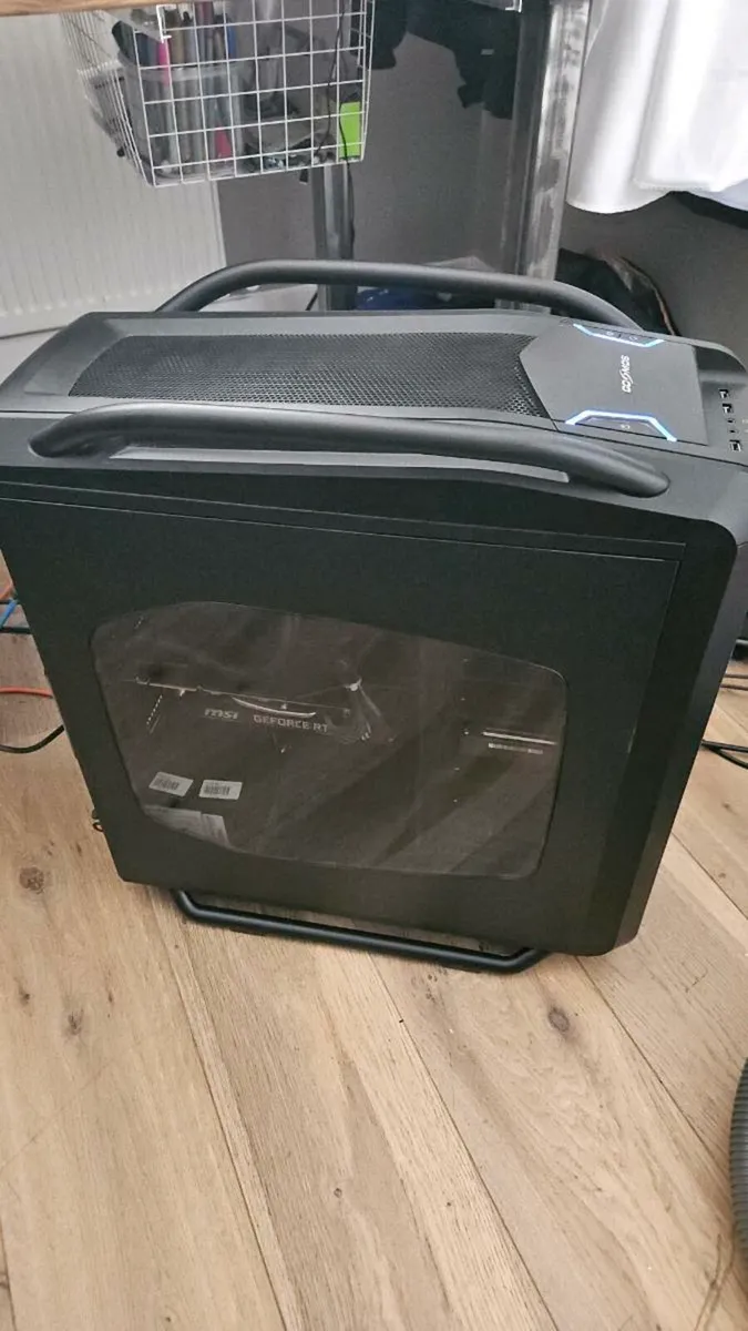 Zoostorm Intel Core i7 16Gb gaming pc + monitor - Image 3