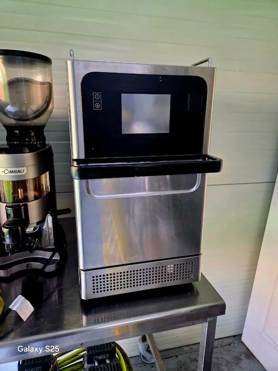 Merrychef e2s oven 13A unit - Image 1