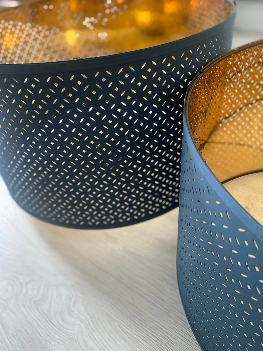 Blue brass colour lamp shade 59cm - Image 1