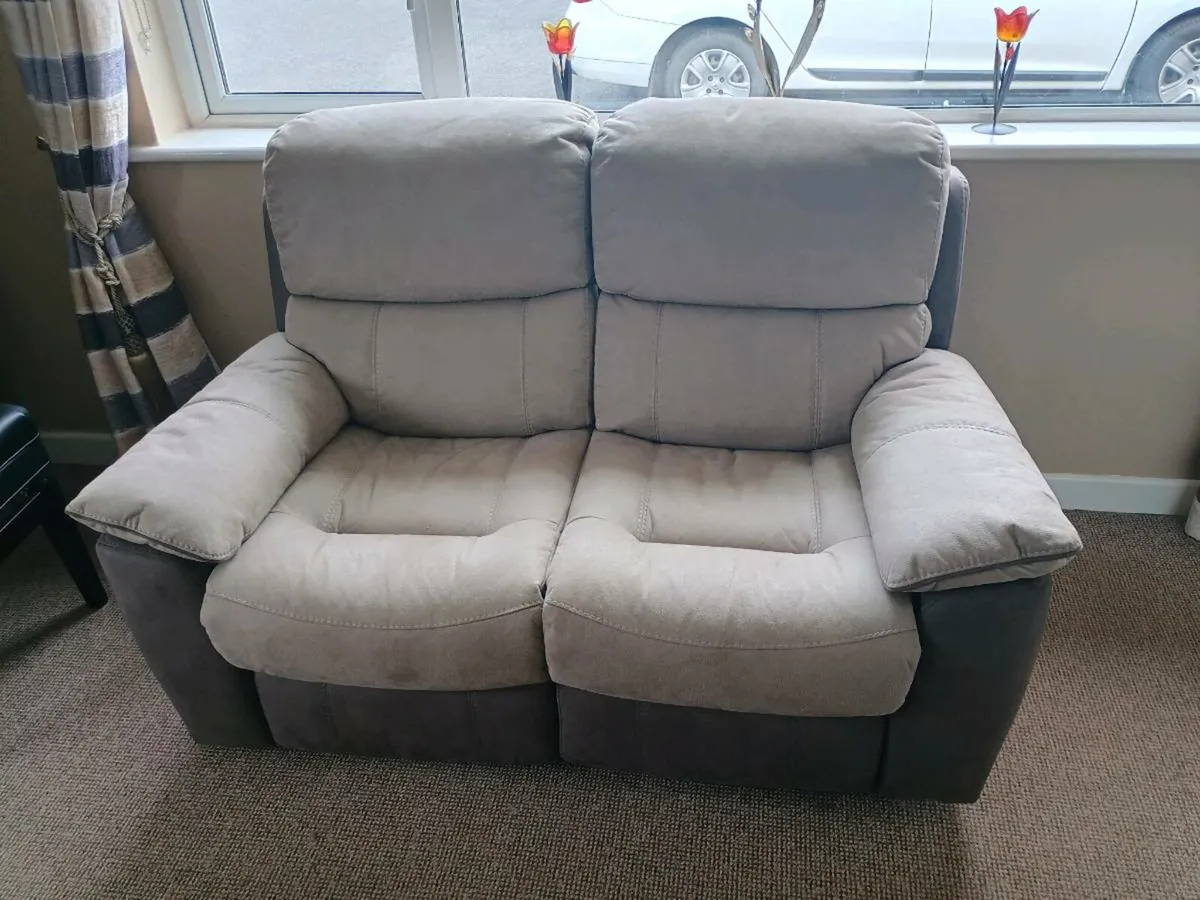 Living room reclining furniture set - Image 3