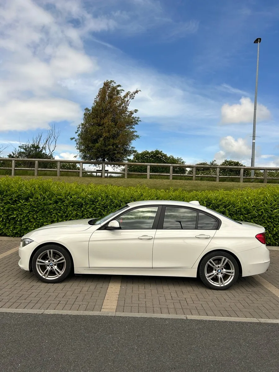 Bmw 320D 2.0 diesel Alpine white - Image 3