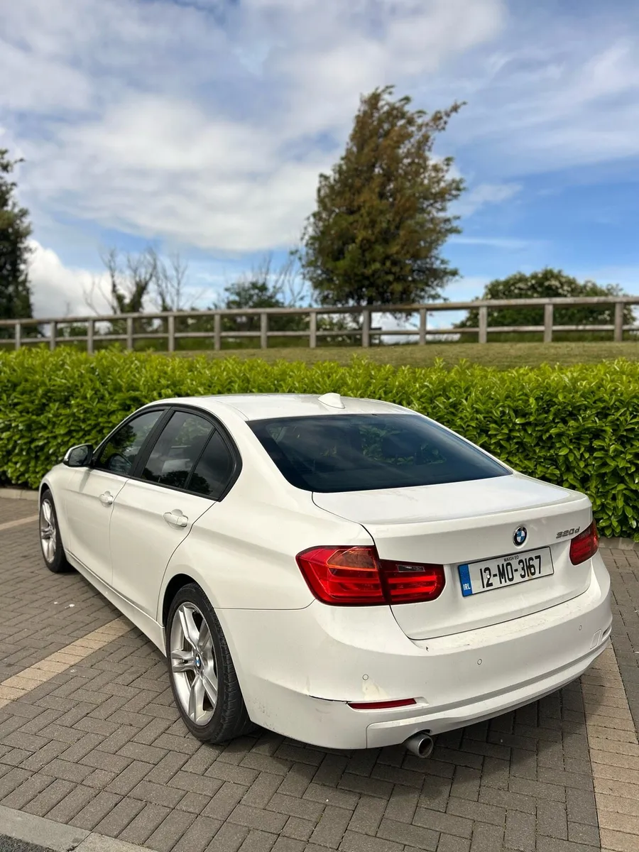 Bmw 320D 2.0 diesel Alpine white - Image 4