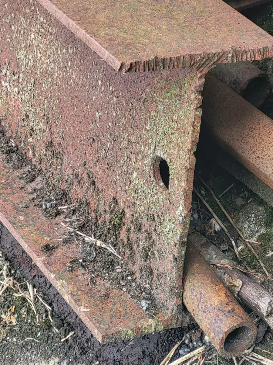 Steel RSJ beam - Image 1