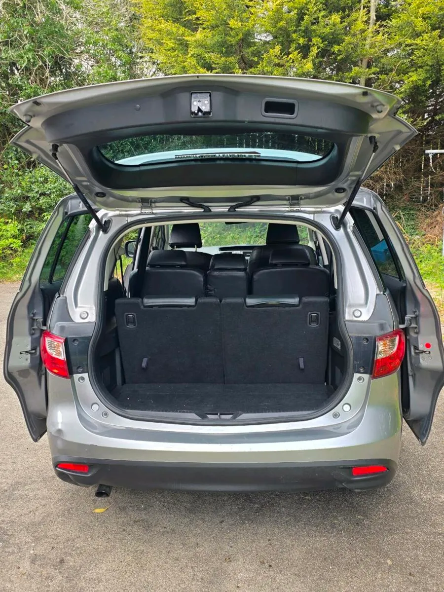 2013 Mazda Premacy 7 seater - Image 1