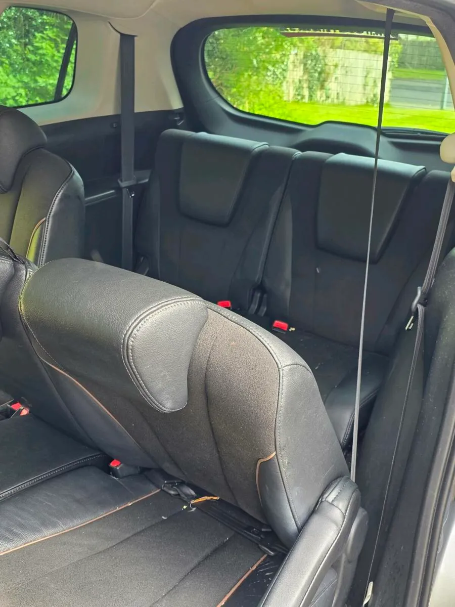 2013 Mazda Premacy 7 seater - Image 3