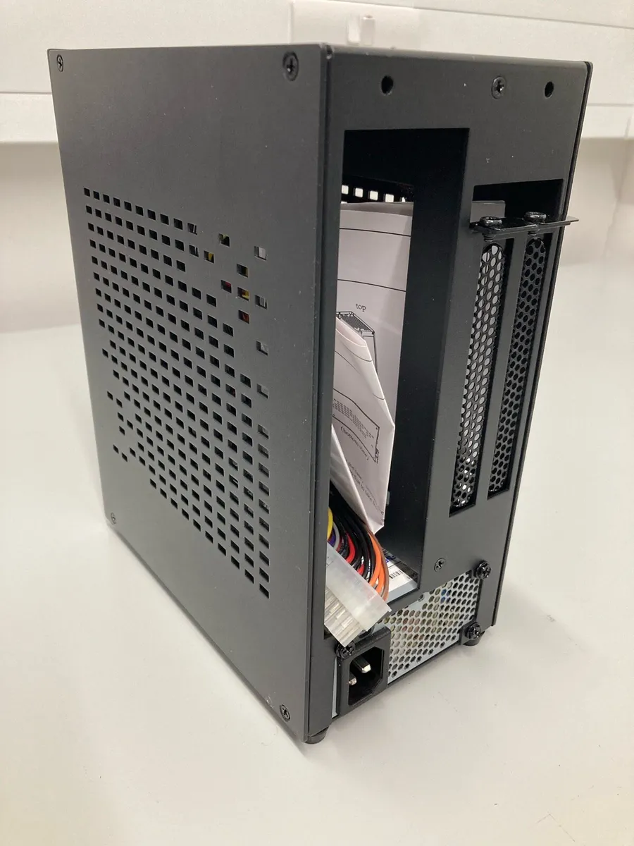 ITX case with 250W PSU - Image 1