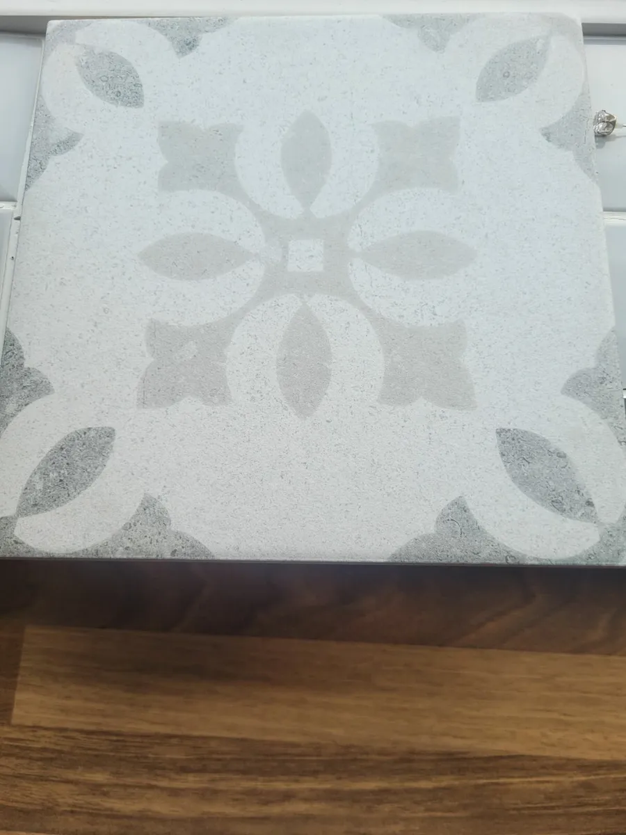 Morroccan style floor tiles - Image 2