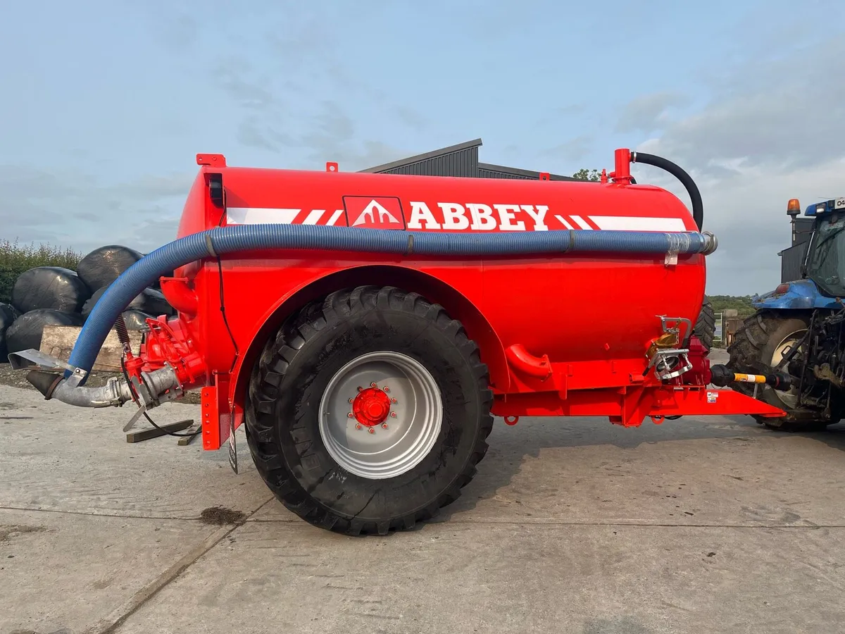 Abbey 2500R Tank - Image 3