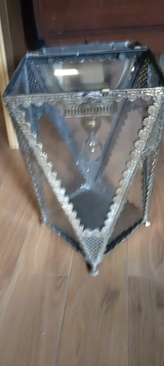 Large Unusual glass case - Image 2