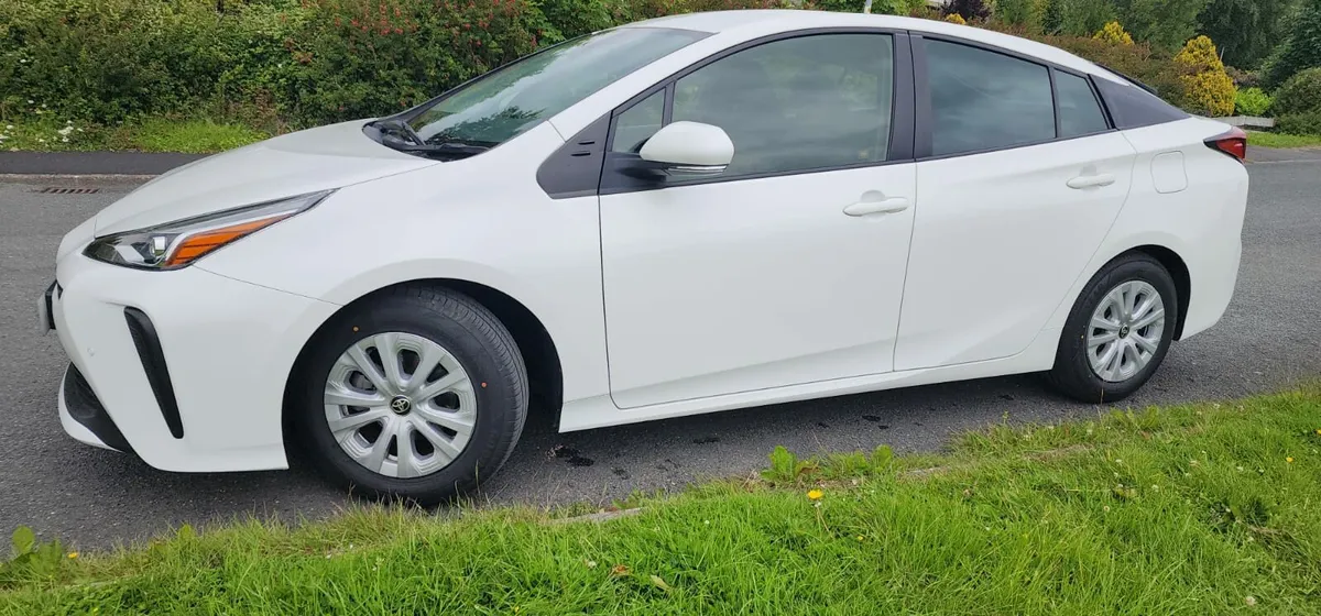 Toyota Prius 2021, Fresh Import & 2 years NCT - Image 2