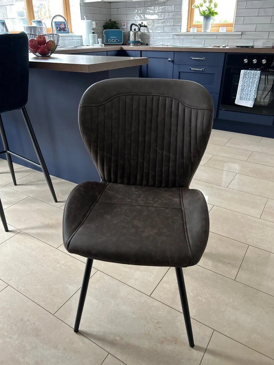 Dining chairs - Image 1