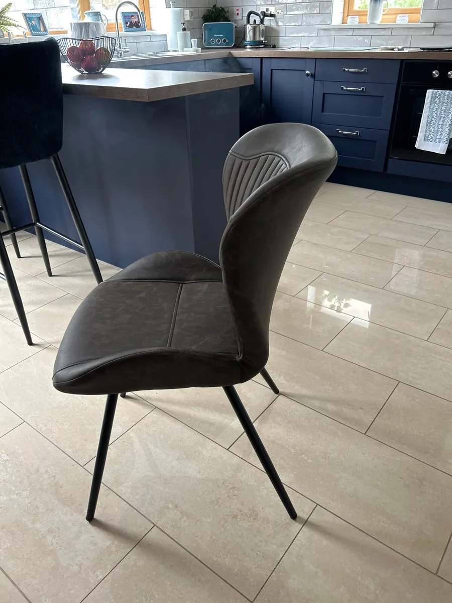 Dining chairs - Image 2