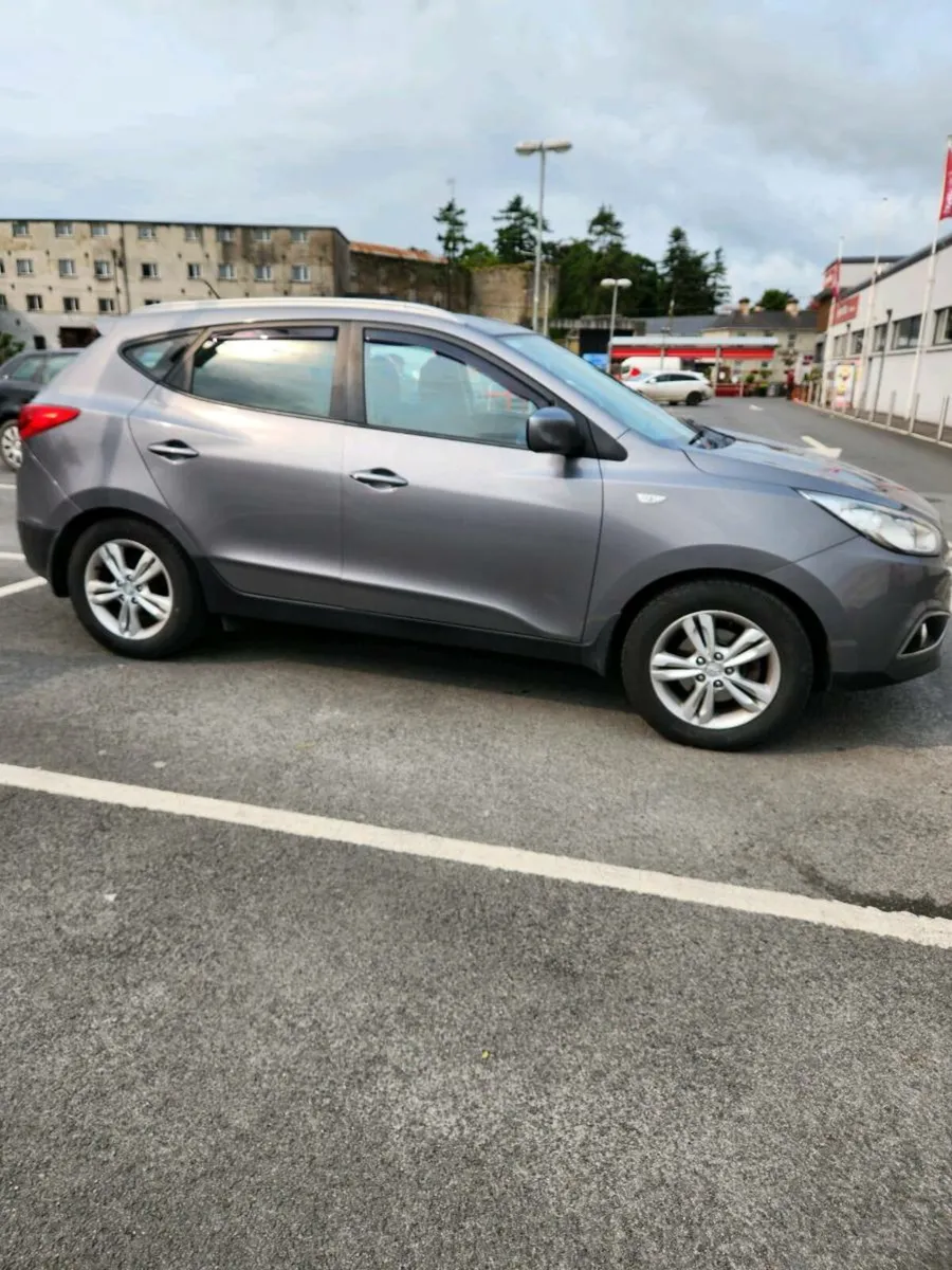 Hyundai ix35 - Image 1