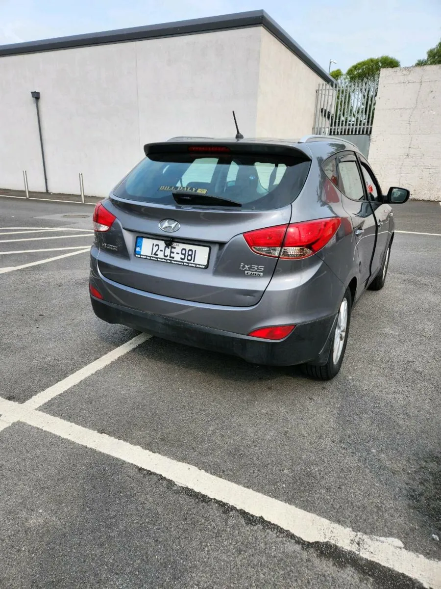 Hyundai ix35 - Image 2