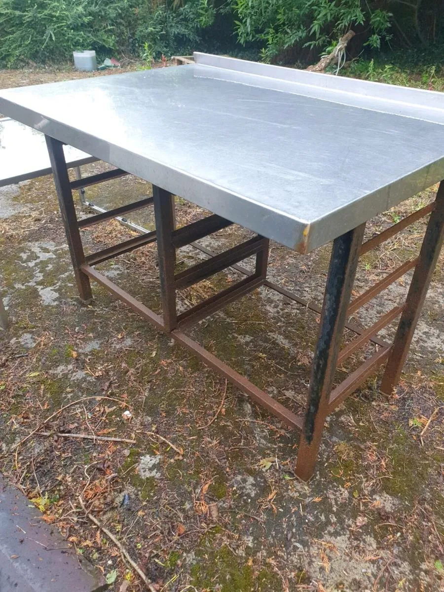 Stainless steel table - Image 3