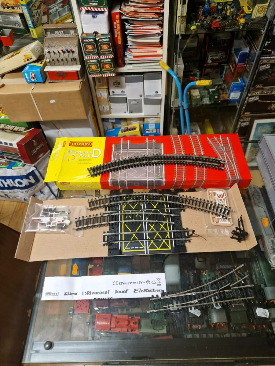 Hornby OO Gauge Track Pack D - Image 2