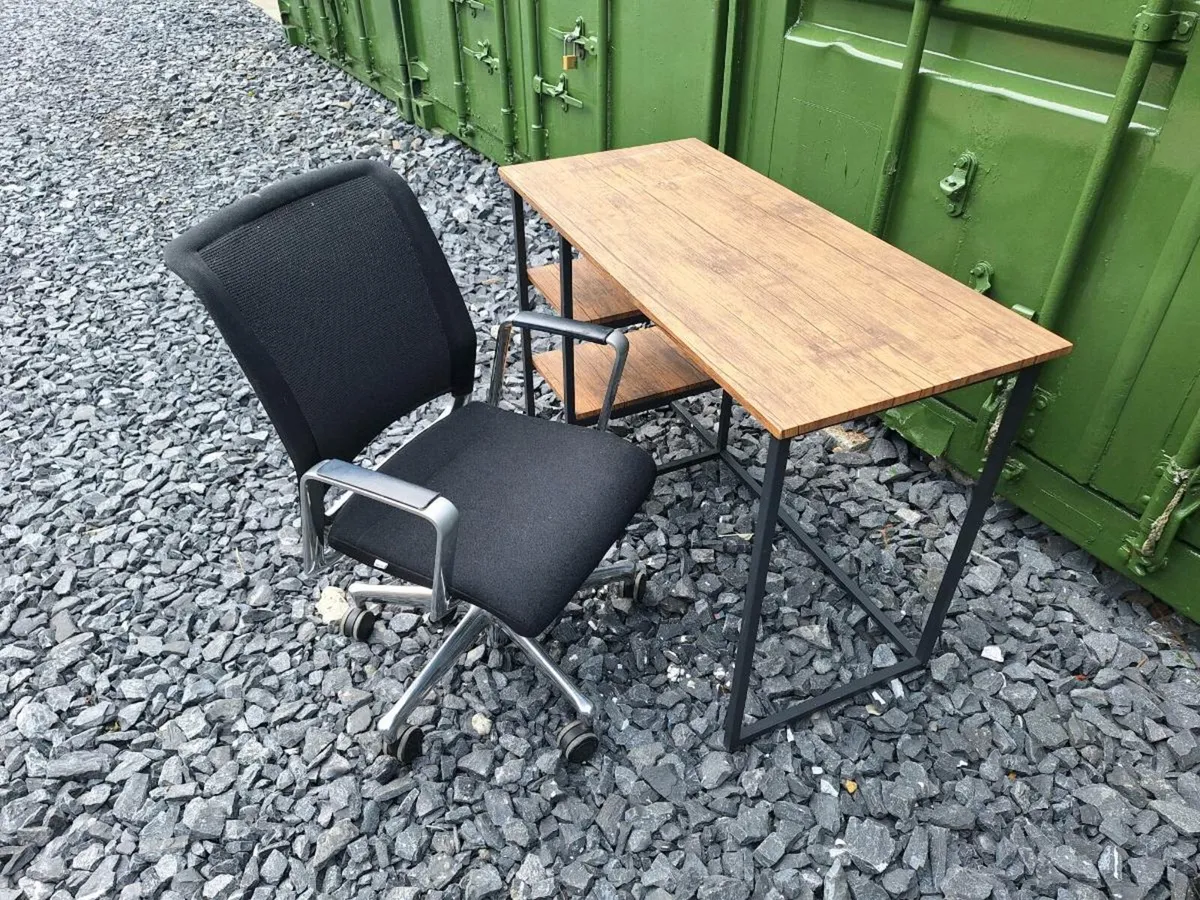 Desk and a chair (DELIVERY) - Image 4