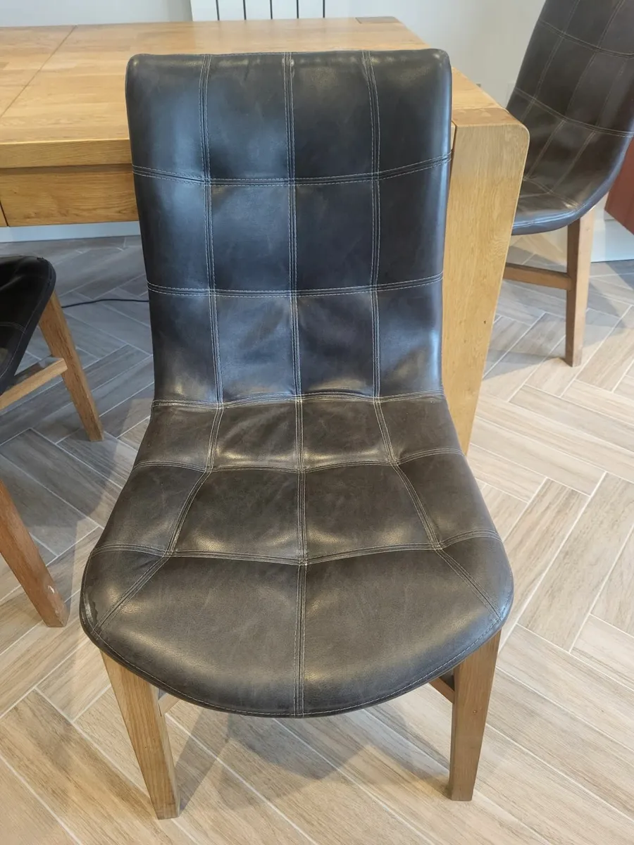 Solid wood table, chairs and bench - Image 1