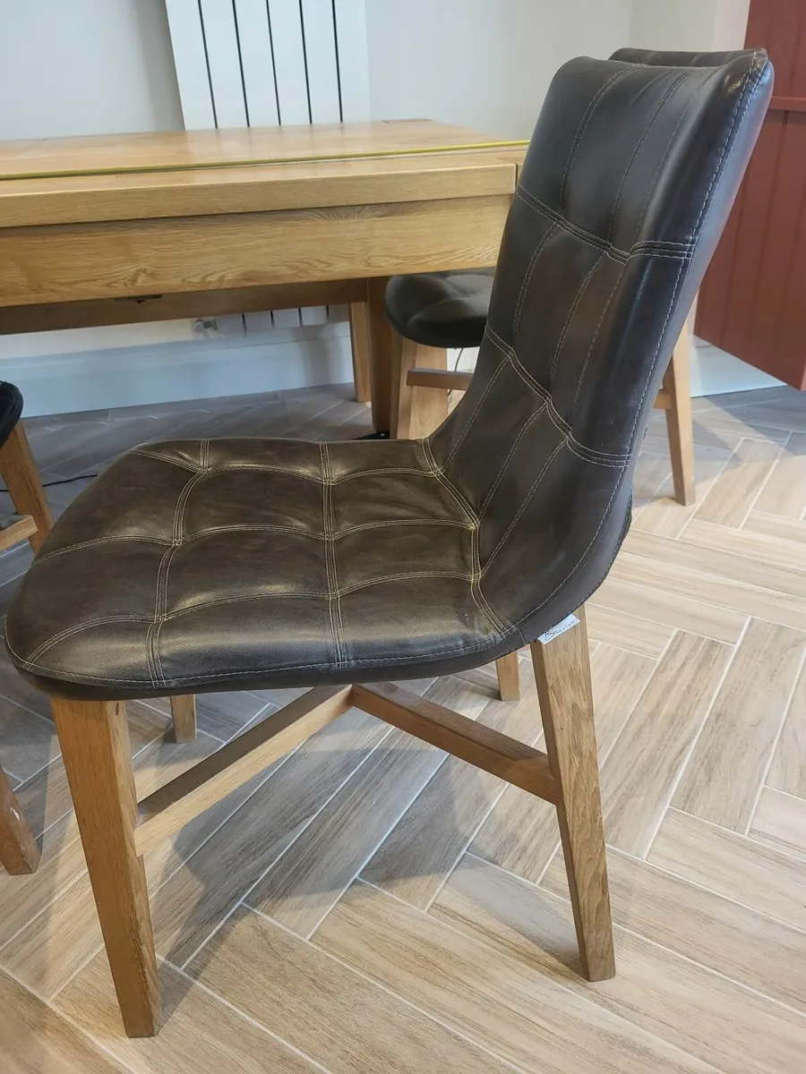 Solid wood table, chairs and bench - Image 3