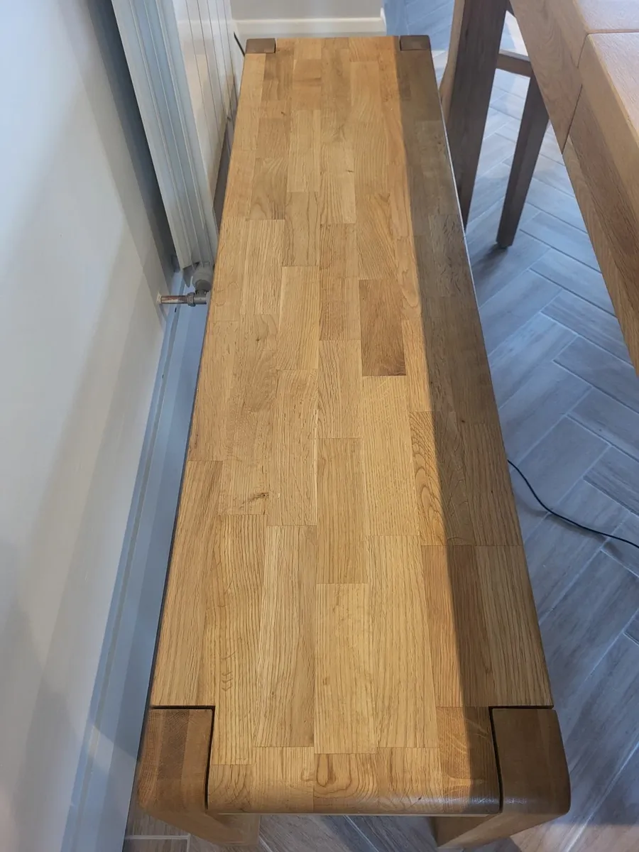Solid wood table, chairs and bench - Image 4