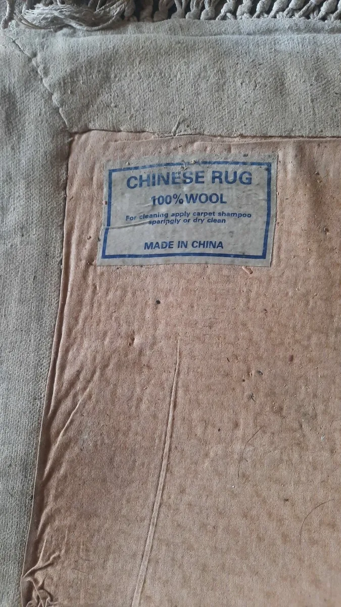 Large pure wool rug..150" x 107" - Image 3