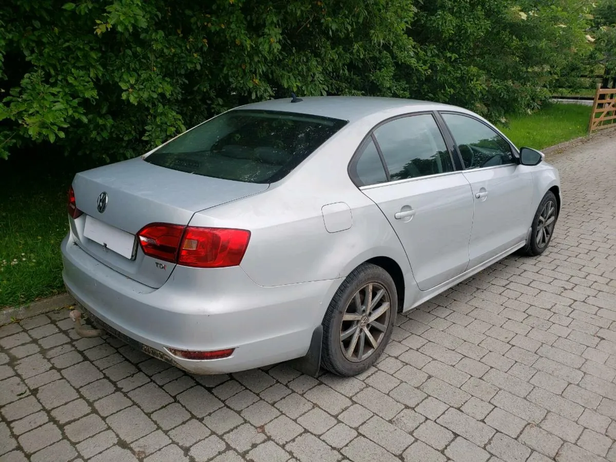 2012 Volkswagen Jetta 1.6 TDI Breaking - Image 2