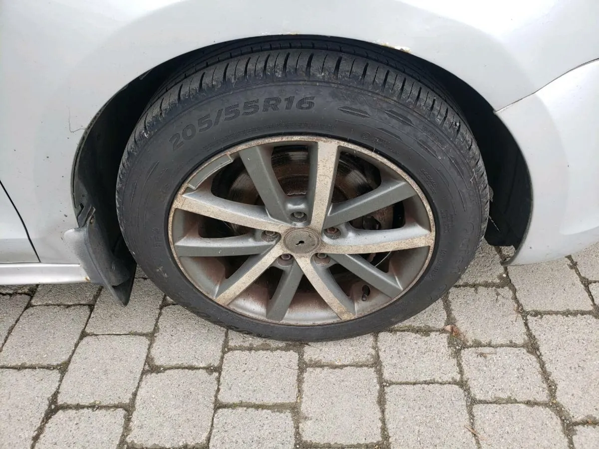 2012 Volkswagen Jetta 1.6 TDI Breaking - Image 4