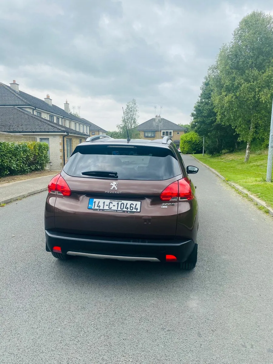 Car - Image 2