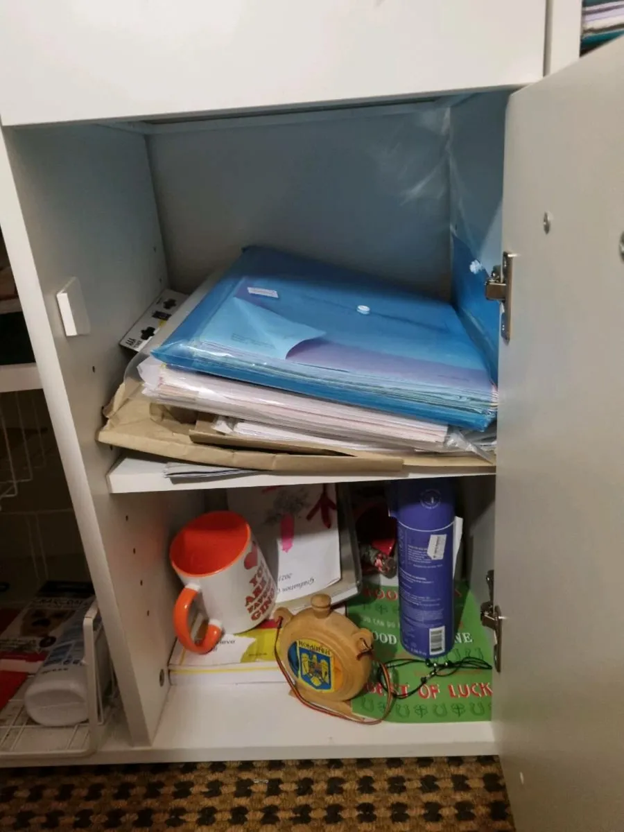 Study table - Image 4