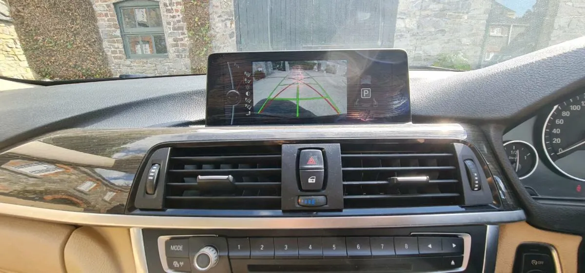 Bmw 320d 2012 - Image 4