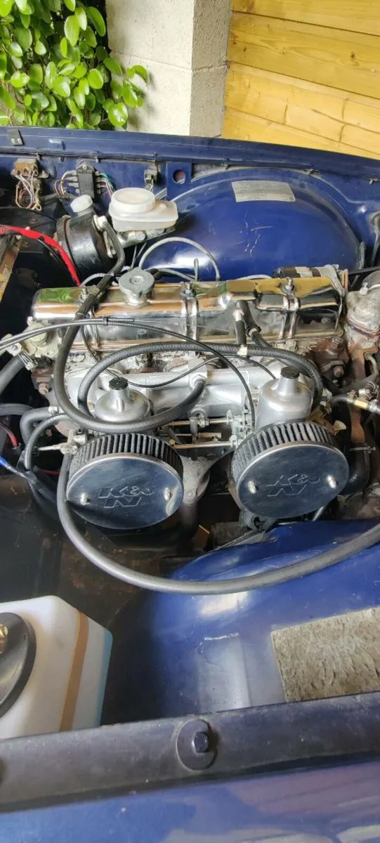 Triumph TR6 Sapphire Blue 2.5 - Image 2