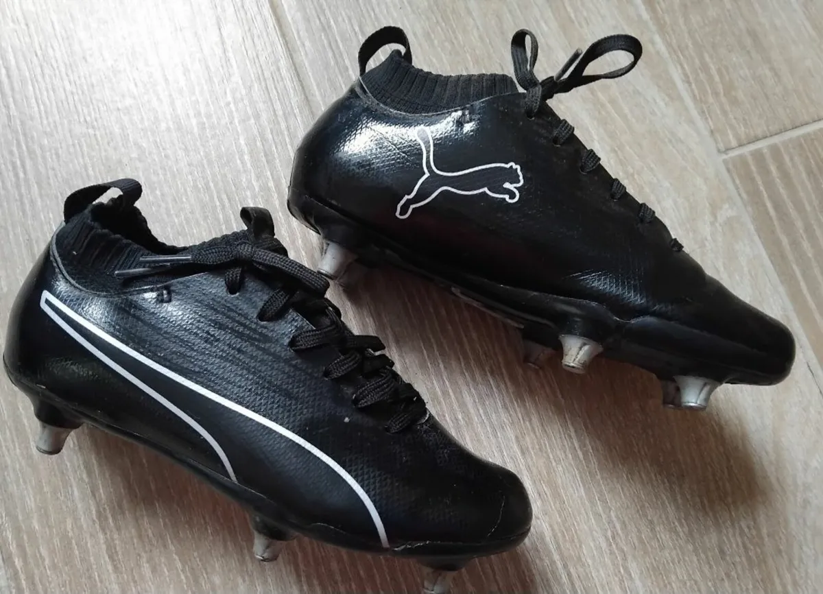 Black Puma Football Boots, Size 3 - Image 1