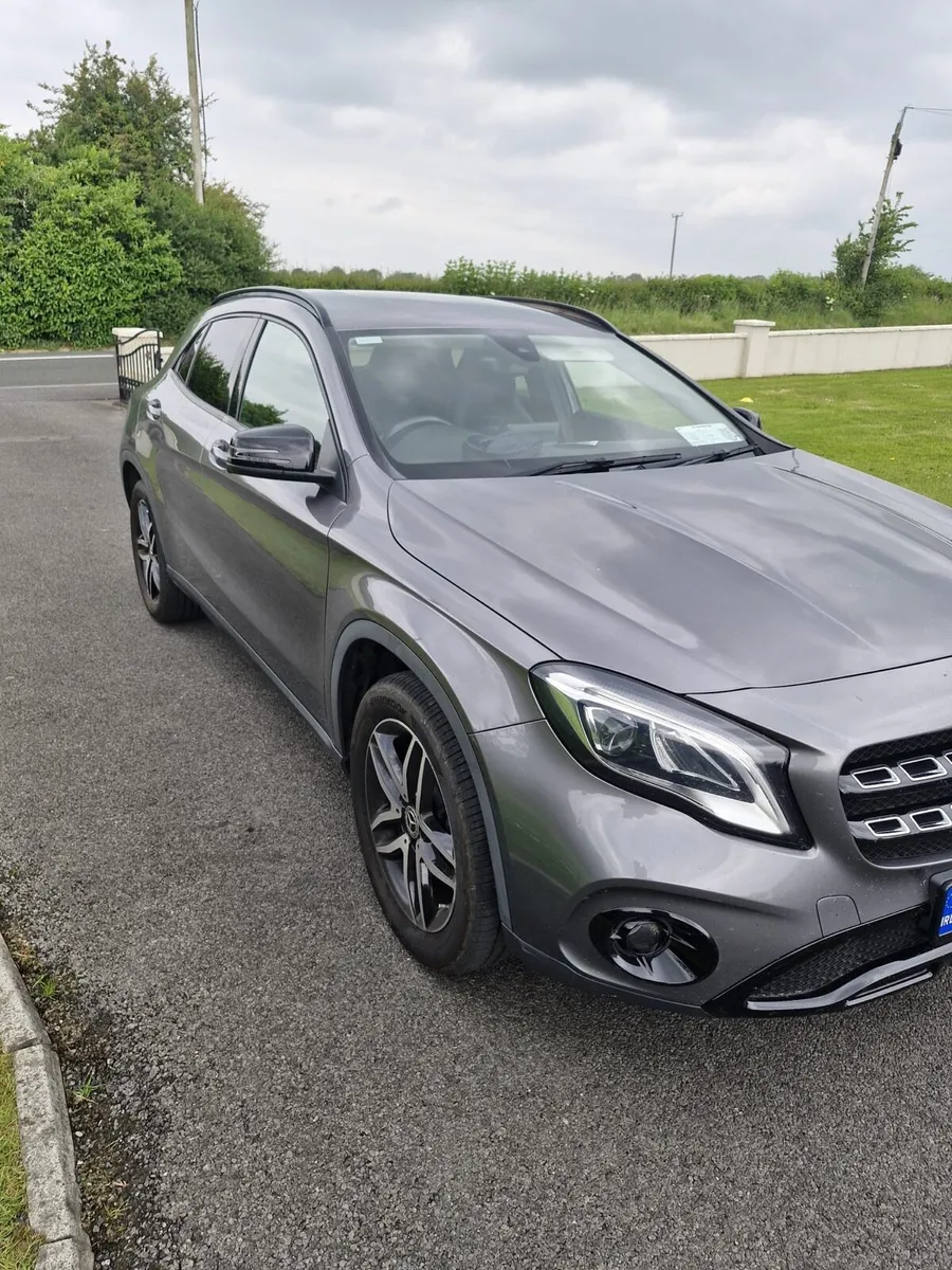 Mercedes GLA180 - Image 2