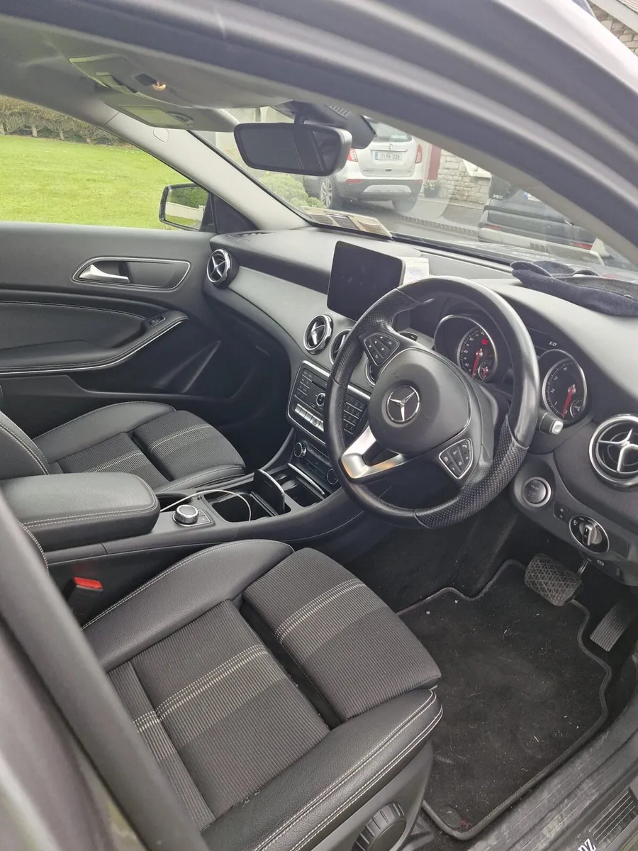 Mercedes GLA180 - Image 4