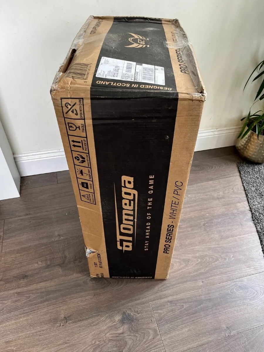 Omega GT Gaming chair - Image 2