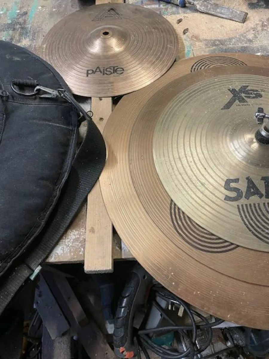 cymbals and bag and clutch. - Image 3
