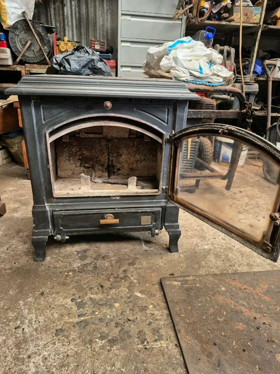 Nester Martin Stove for sale - Image 2