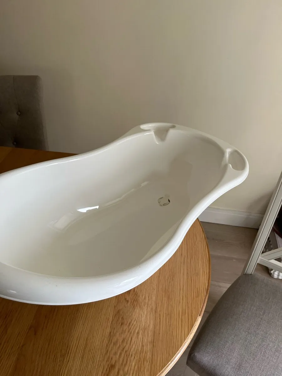 Baby Bath - Image 1