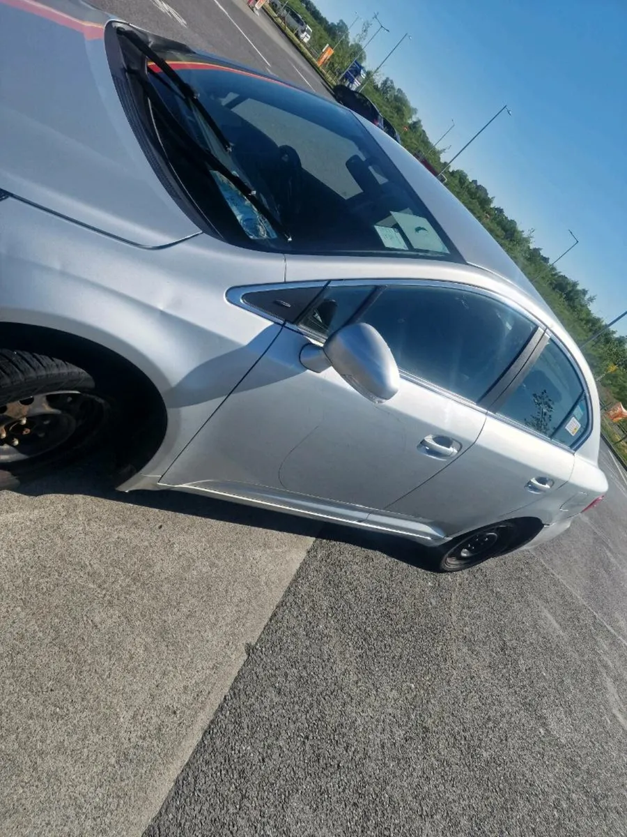 2013 toyota Avensis 2.0 - Image 2