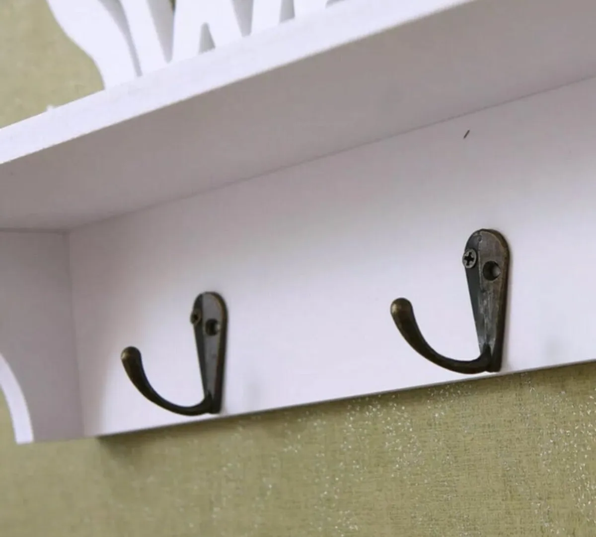 Wall Mounted Sweet Home Shelf & Hooks  NEW - Image 4