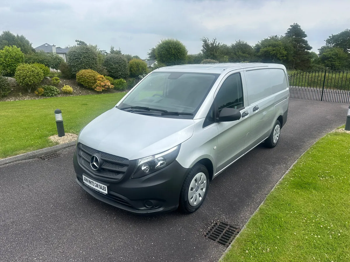 Mercedes-Benz V-Class 2016 - Image 1
