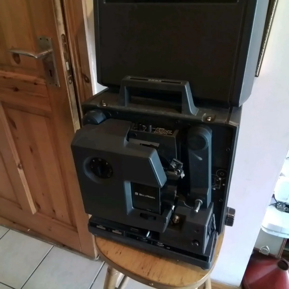PROJECTORS - Image 1