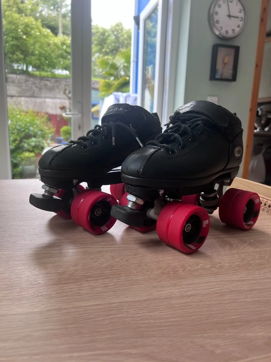 Riedell Dart Roller Skates - Image 2