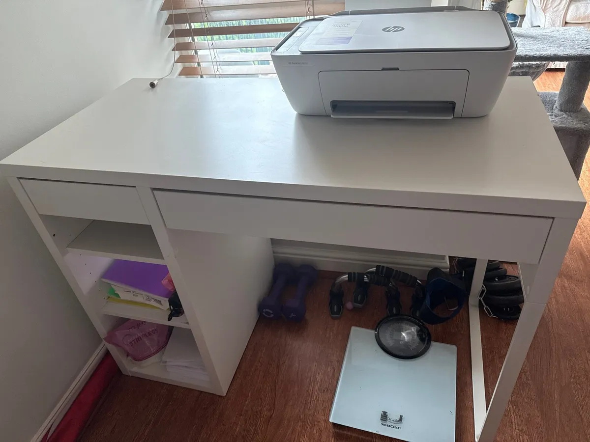 Desk - Image 1