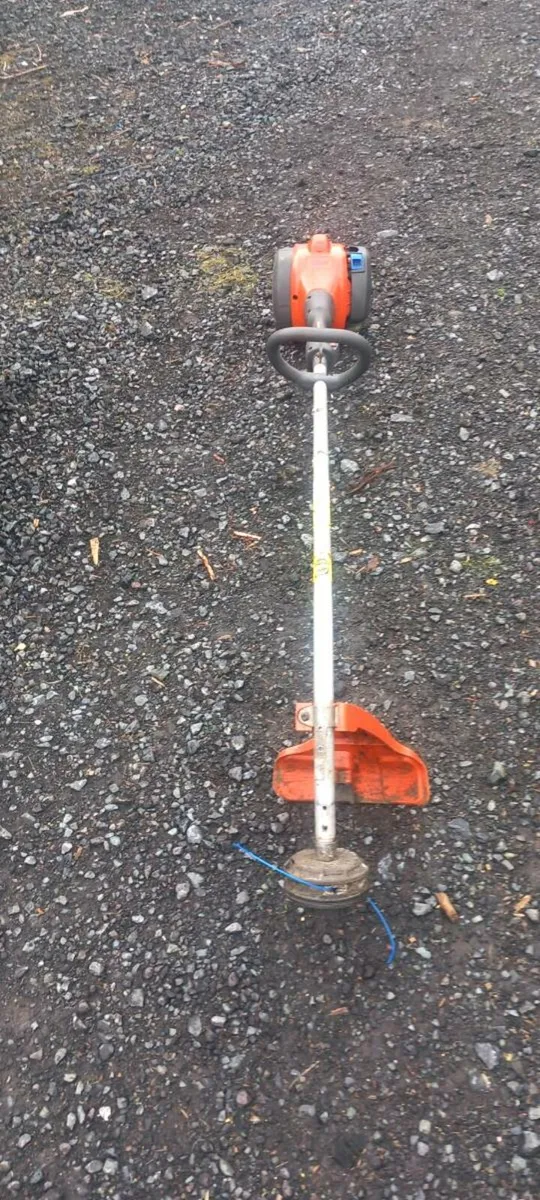 Garden equipment - Image 1